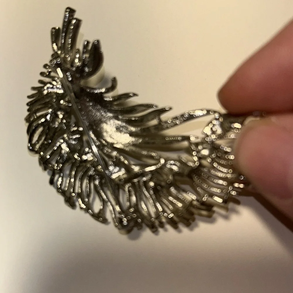 Lisner Silver Tone Leaf Look Brooch Marked